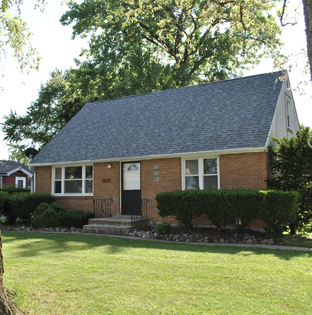 Photo 2 of 20 of 8224 S 85th Avenue house