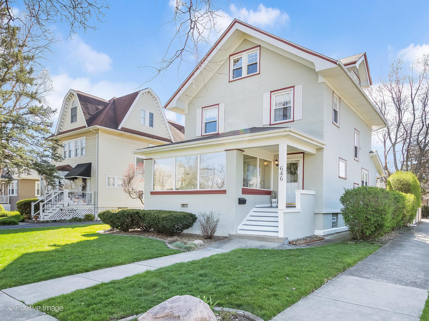 Photo 2 of 35 of 646 N Ashland Avenue house