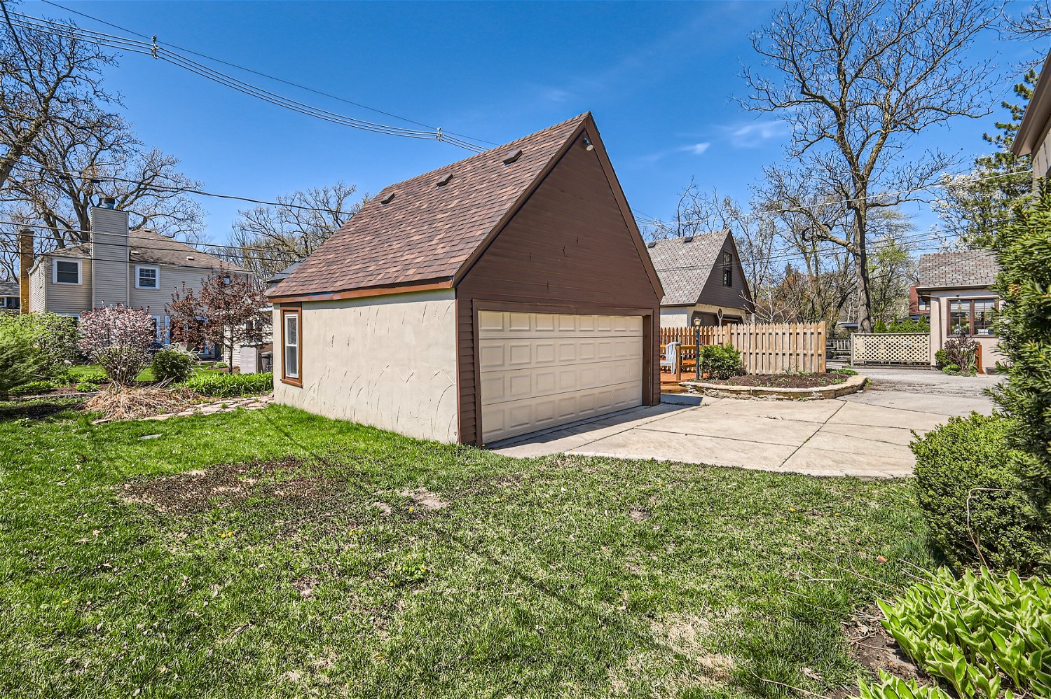 Photo 19 of 20 of 818 N Spring Avenue house