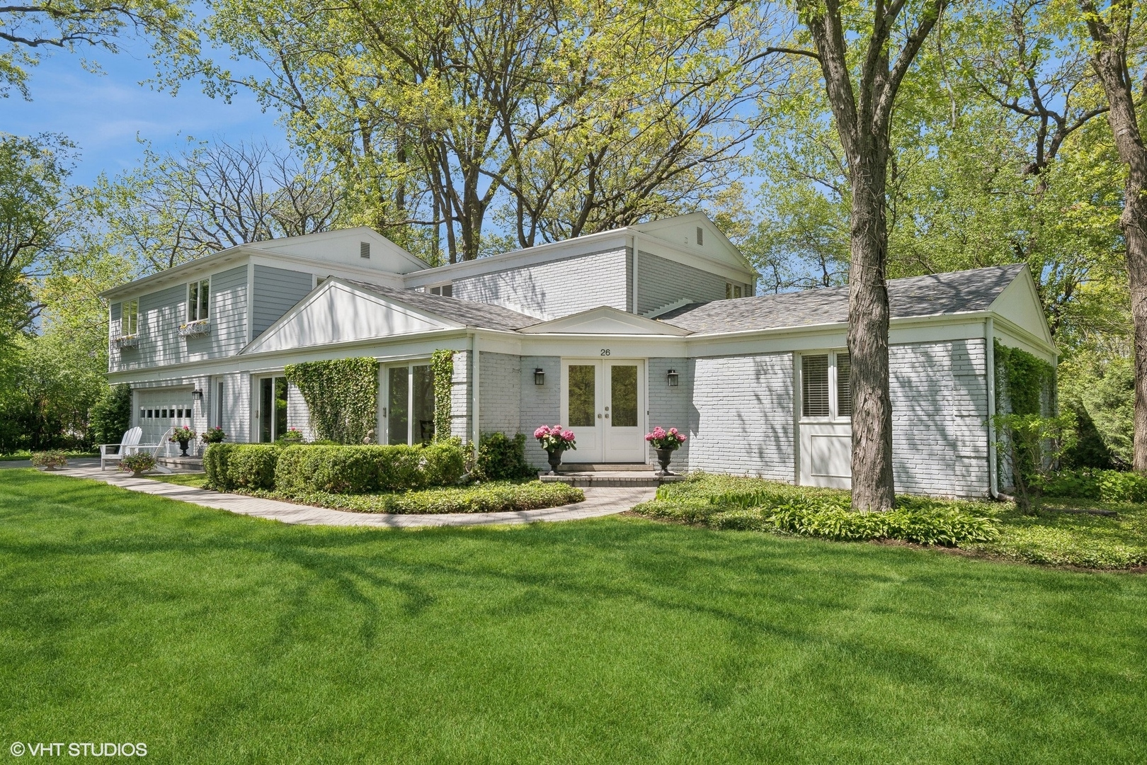 Photo 1 of 35 of 26 E Louis Avenue house