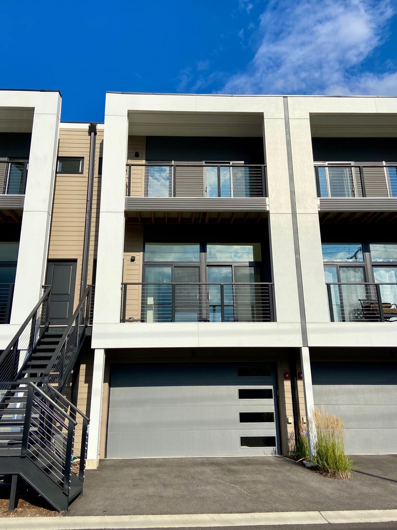 Photo 1 of 13 of 8 Golden Sunset Drive townhome