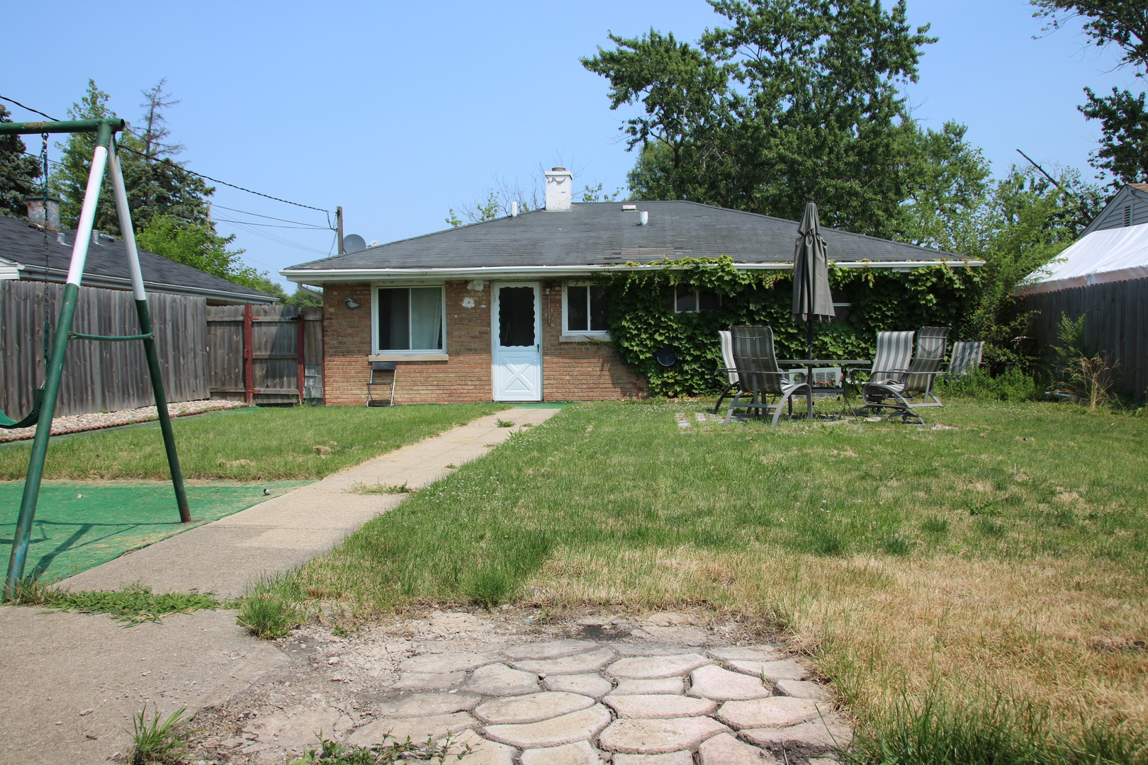 Photo 21 of 25 of 17006 Park Avenue house