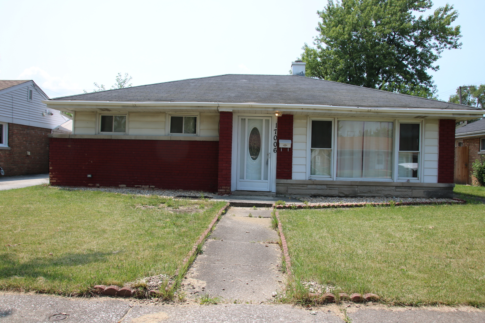 Photo 3 of 25 of 17006 Park Avenue house