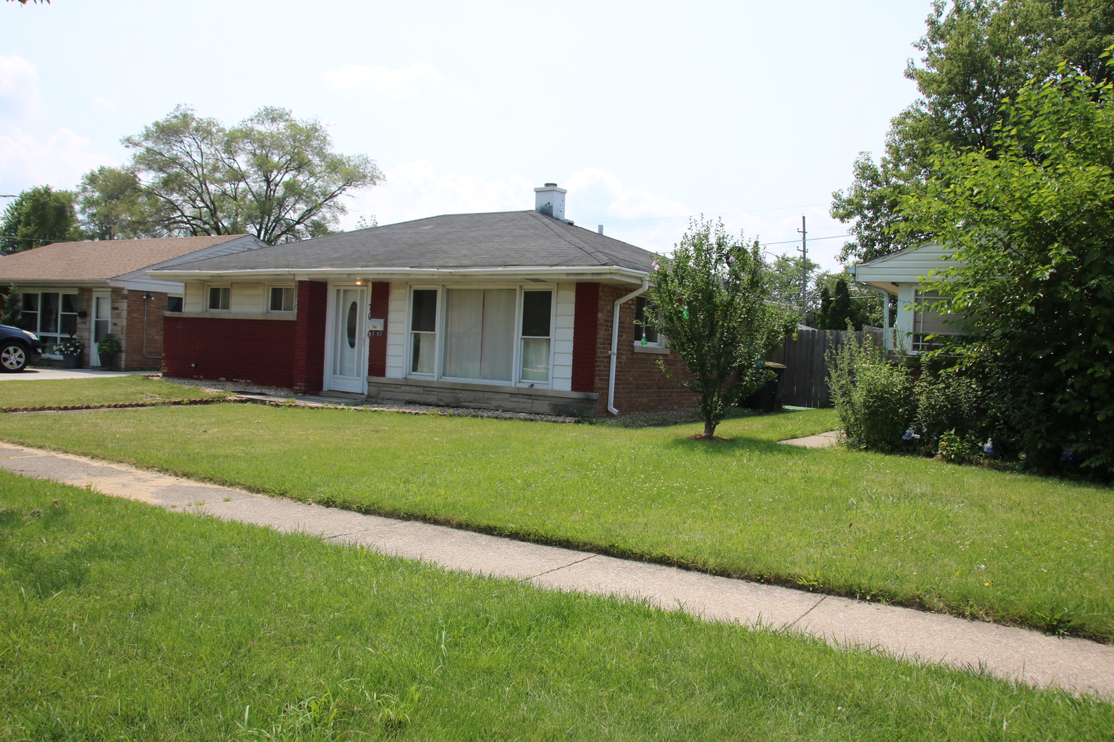 Photo 4 of 25 of 17006 Park Avenue house