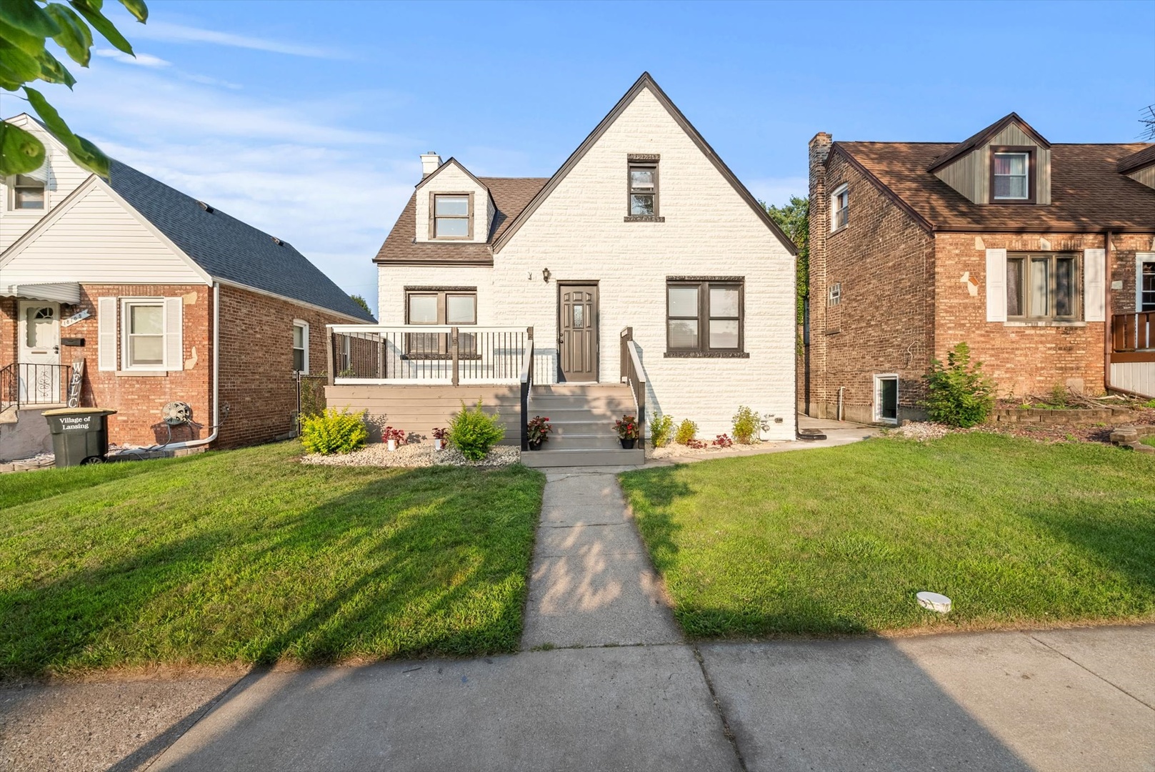 Photo 1 of 24 of 18107 Oakwood Avenue house