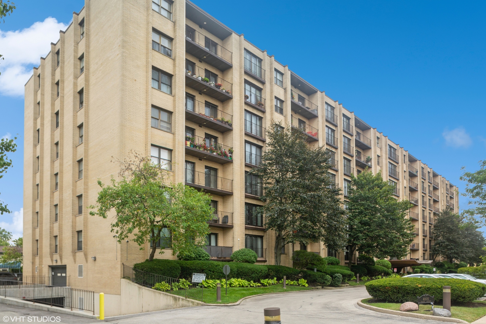 Photo 1 of 16 of 4601 W Touhy Avenue 715 condo