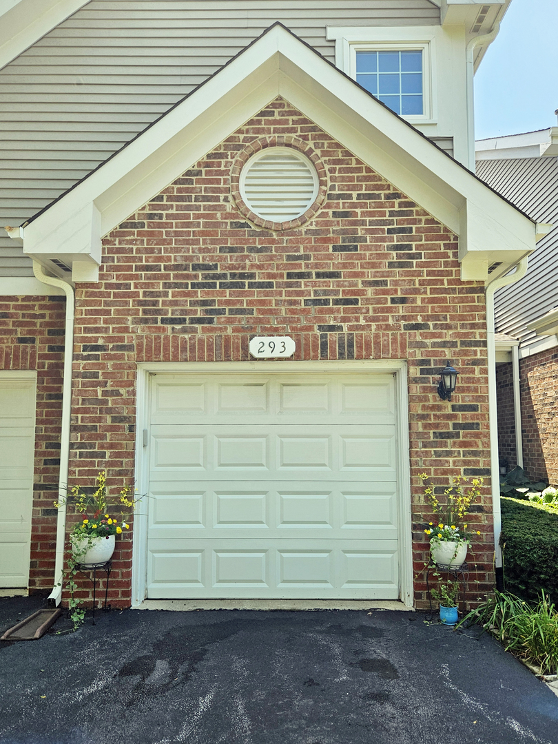 Photo 6 of 31 of 293 W 20th Street townhome