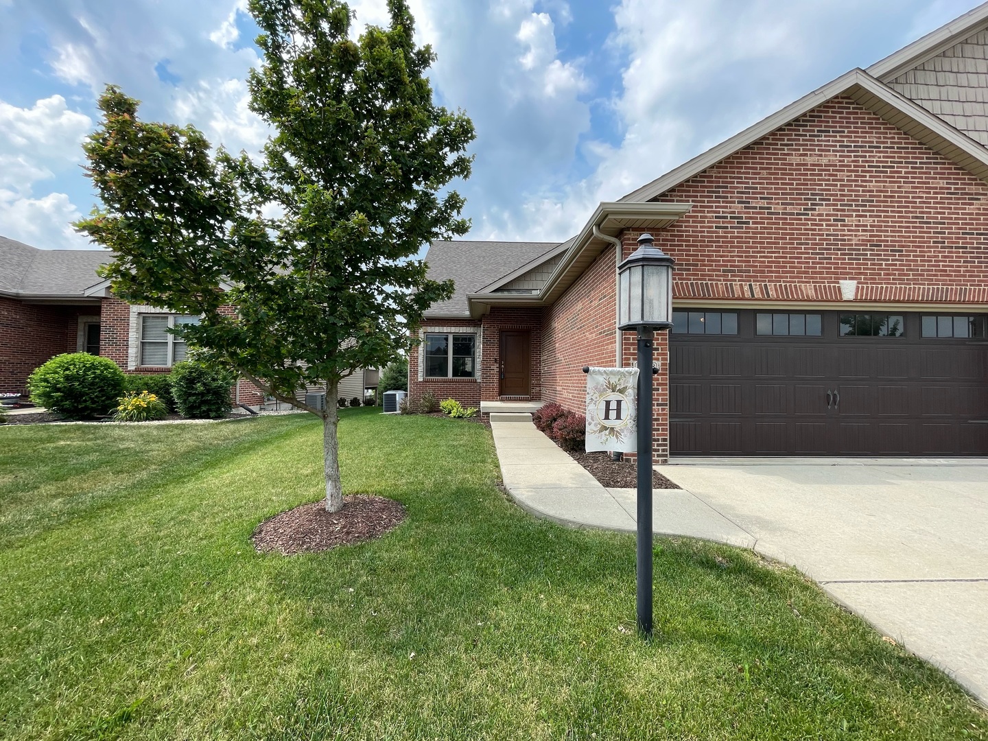 Photo 3 of 46 of 1615 Delane Drive B townhome