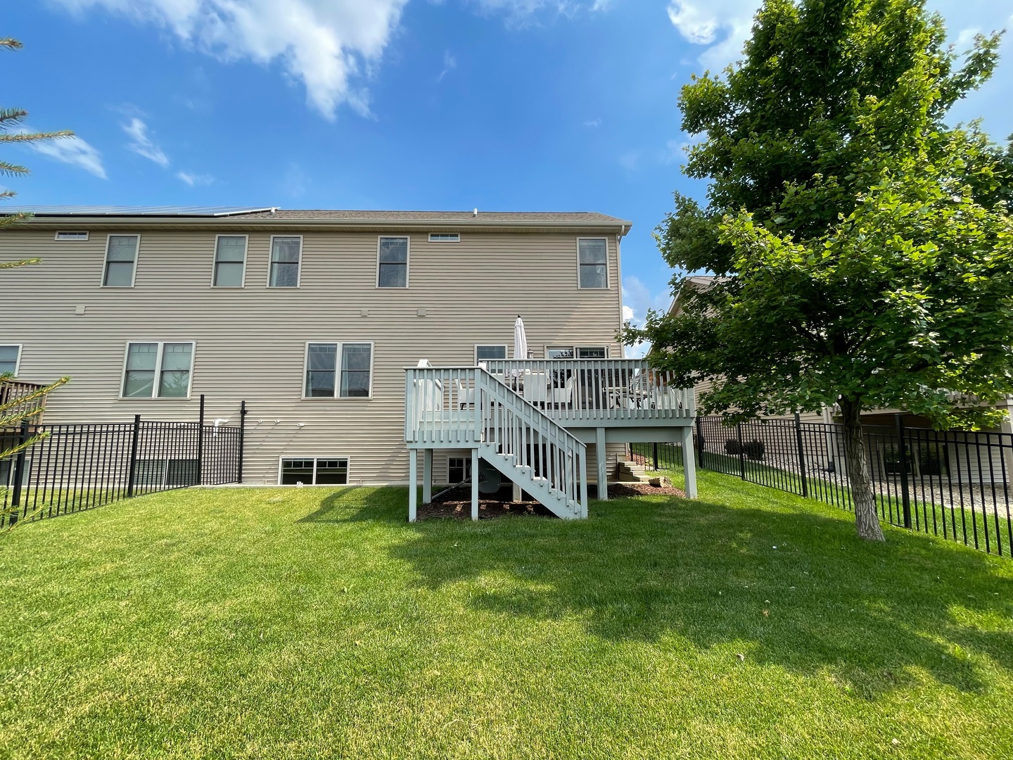 Photo 44 of 46 of 1615 Delane Drive B townhome