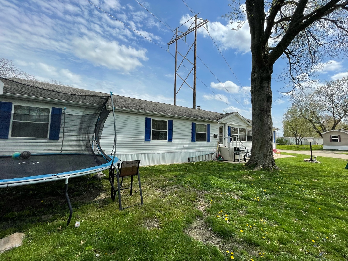 Photo 32 of 34 of 471 Macon Street mobile home