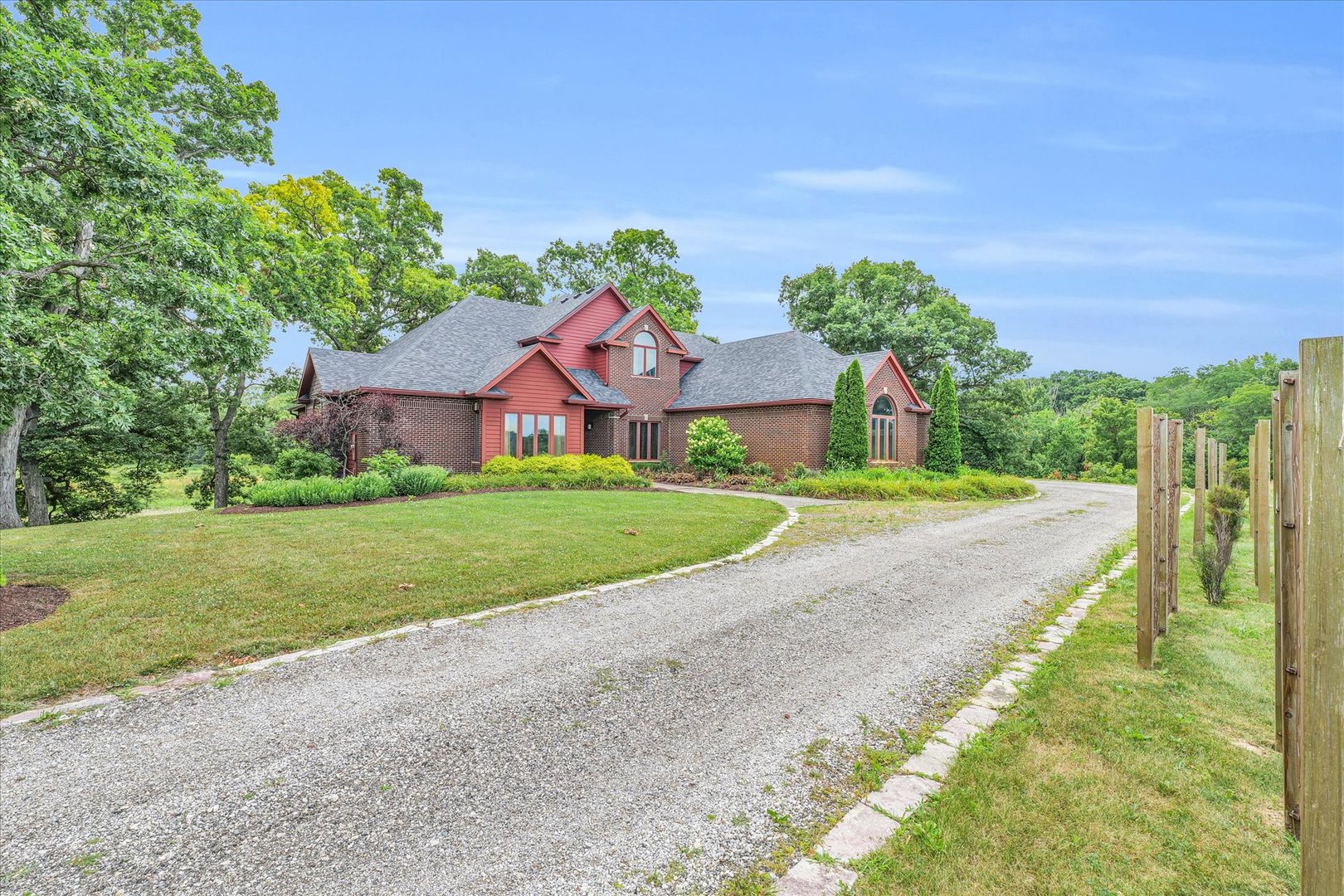 Photo 4 of 76 of 575 B County Road 2550 N house