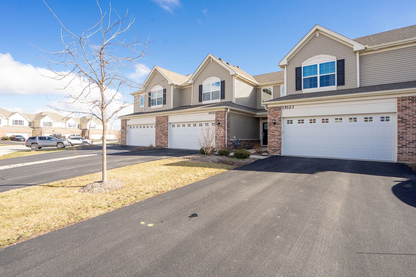 Photo 2 of 31 of 15123 W Quincy Circle townhome