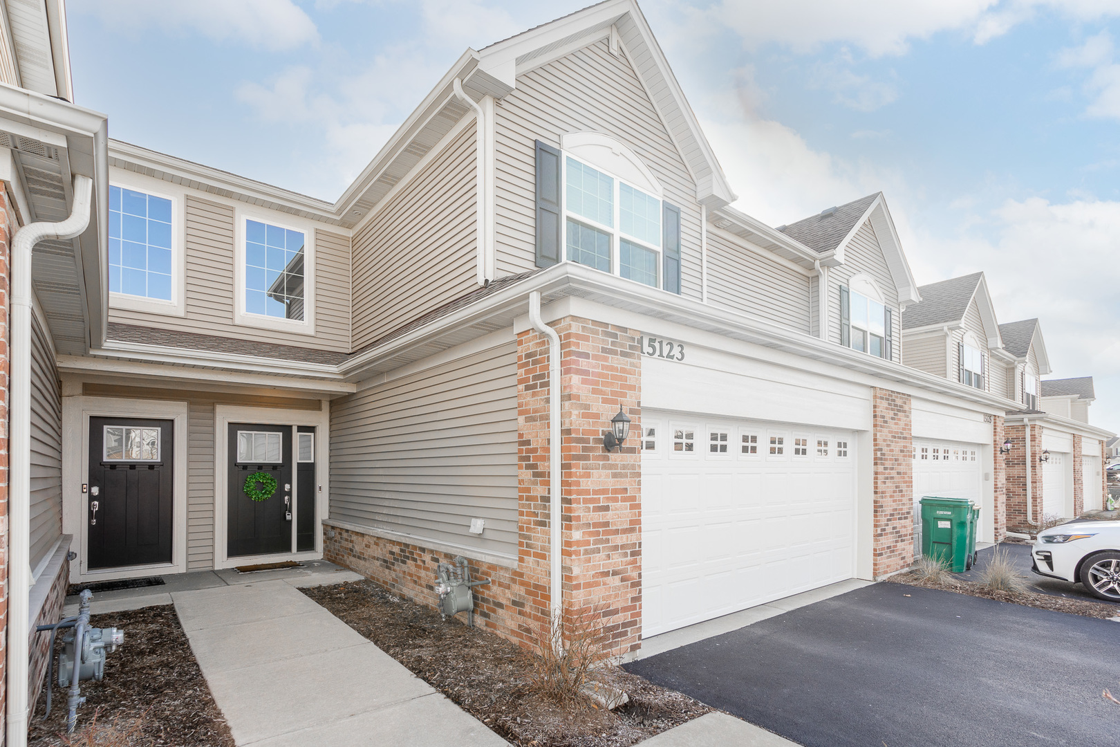 Photo 4 of 31 of 15123 W Quincy Circle townhome