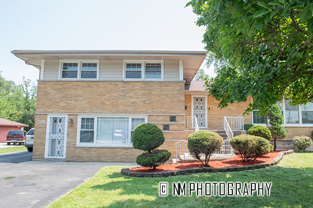 Photo 1 of 25 of 15831 Trumbull Avenue house