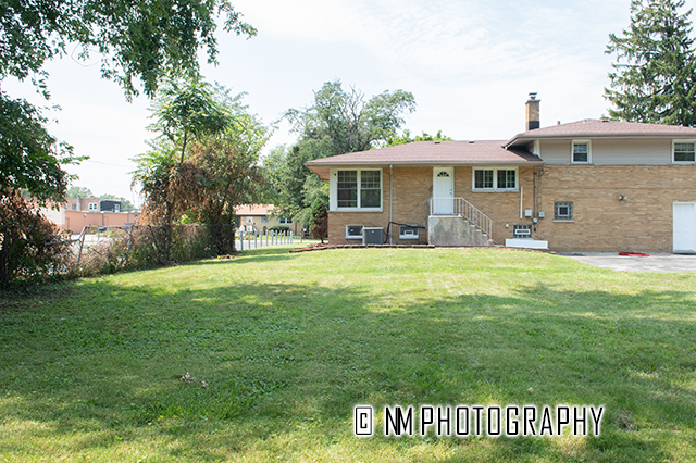 Photo 24 of 25 of 15831 Trumbull Avenue house