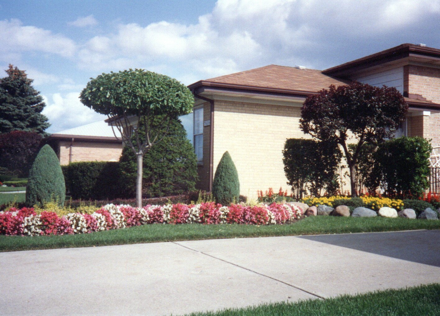 Photo 25 of 29 of 7643 Enfield Avenue house