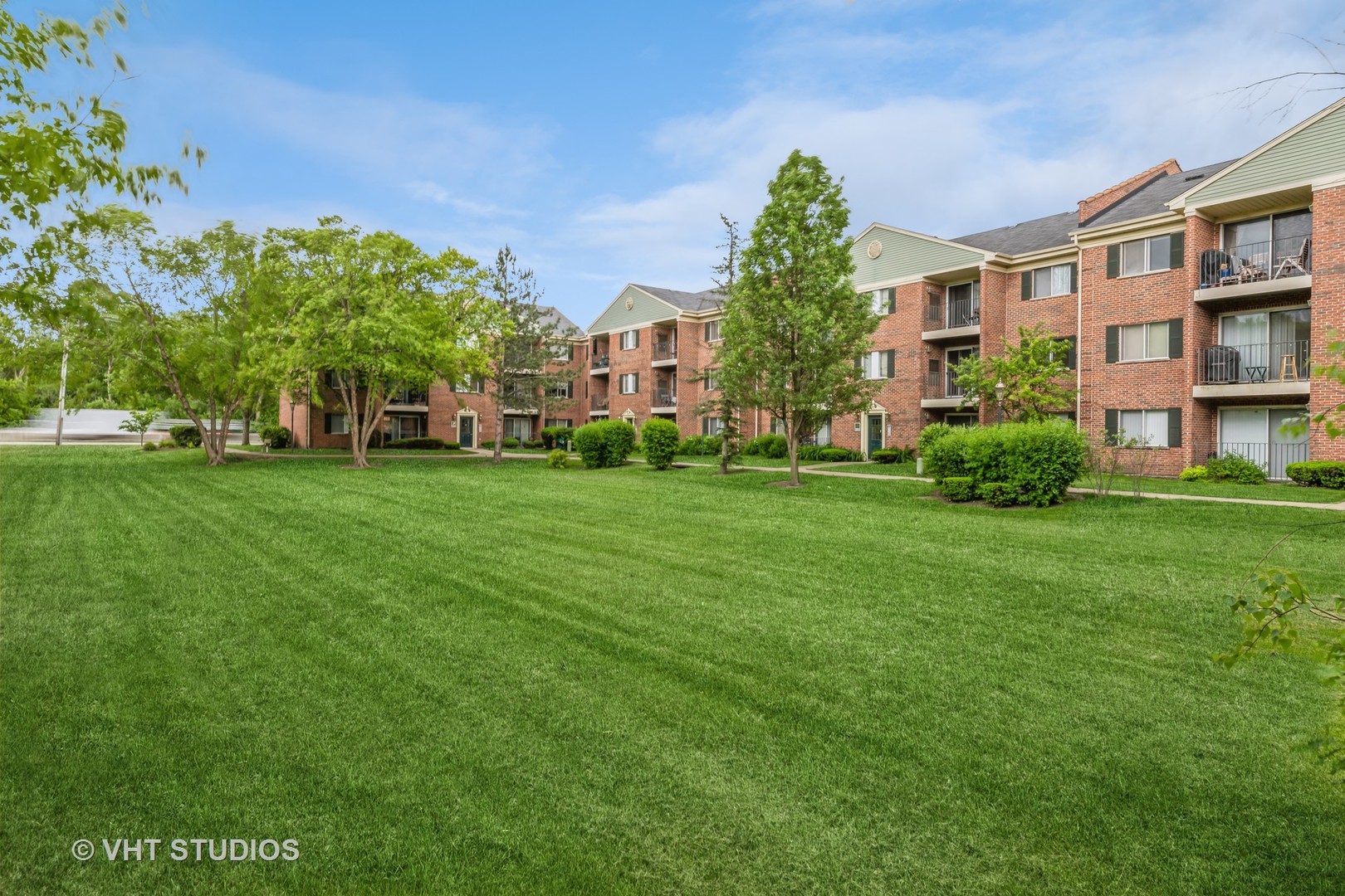 Photo 12 of 13 of 1516 N River West Court 2A condo