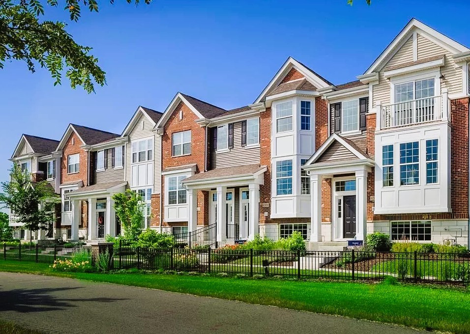 Photo 1 of 4 of 4306 Monroe Avenue townhome