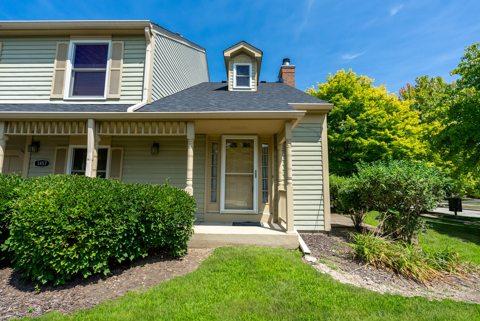 Photo 1 of 30 of 1457 Queensgreen Circle townhome