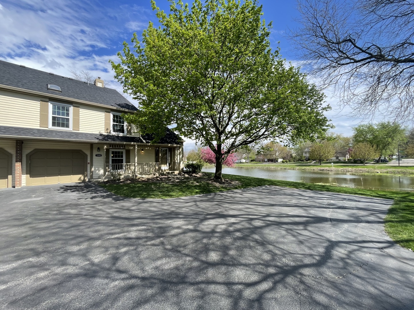 Photo 2 of 25 of 1344 Queensgreen Circle townhome