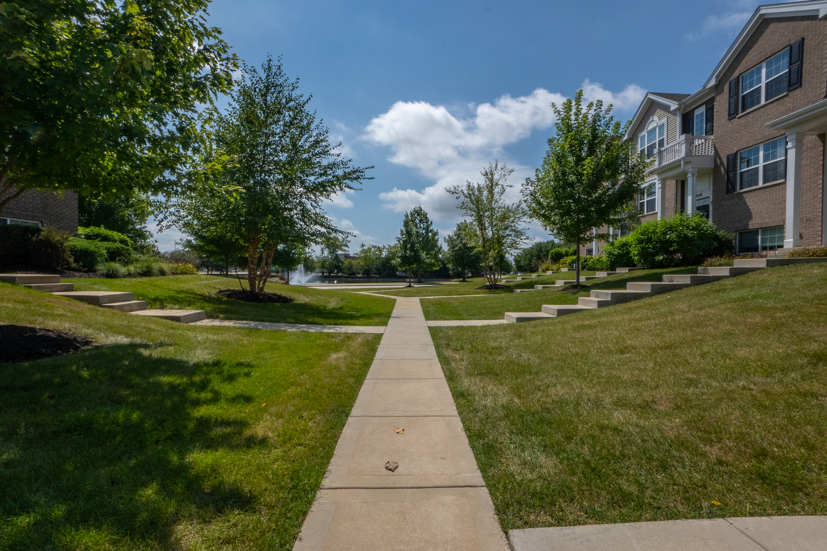 Photo 1 of 25 of 903 Bradford Drive townhome