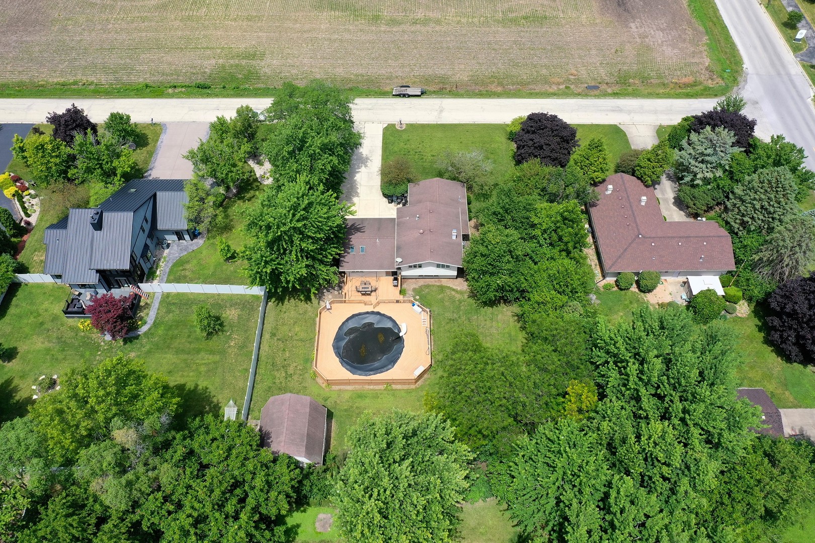 Photo 4 of 40 of 1906 Illini Drive house