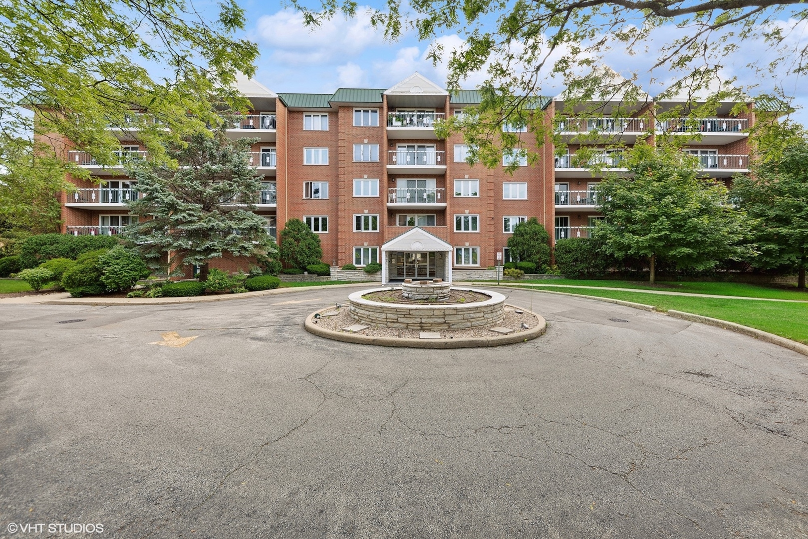 Photo 1 of 16 of 6980 W Touhy Avenue 205 condo