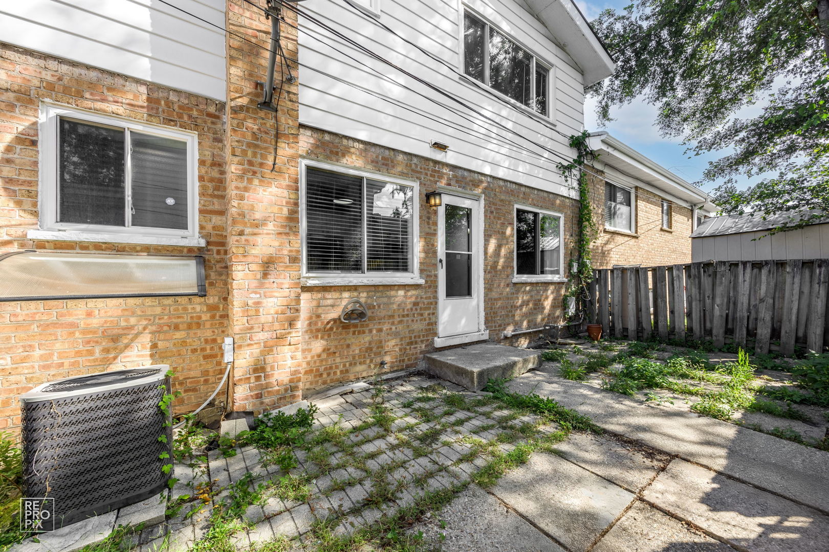 Photo 17 of 17 of 9008 N CLIFTON Avenue townhome