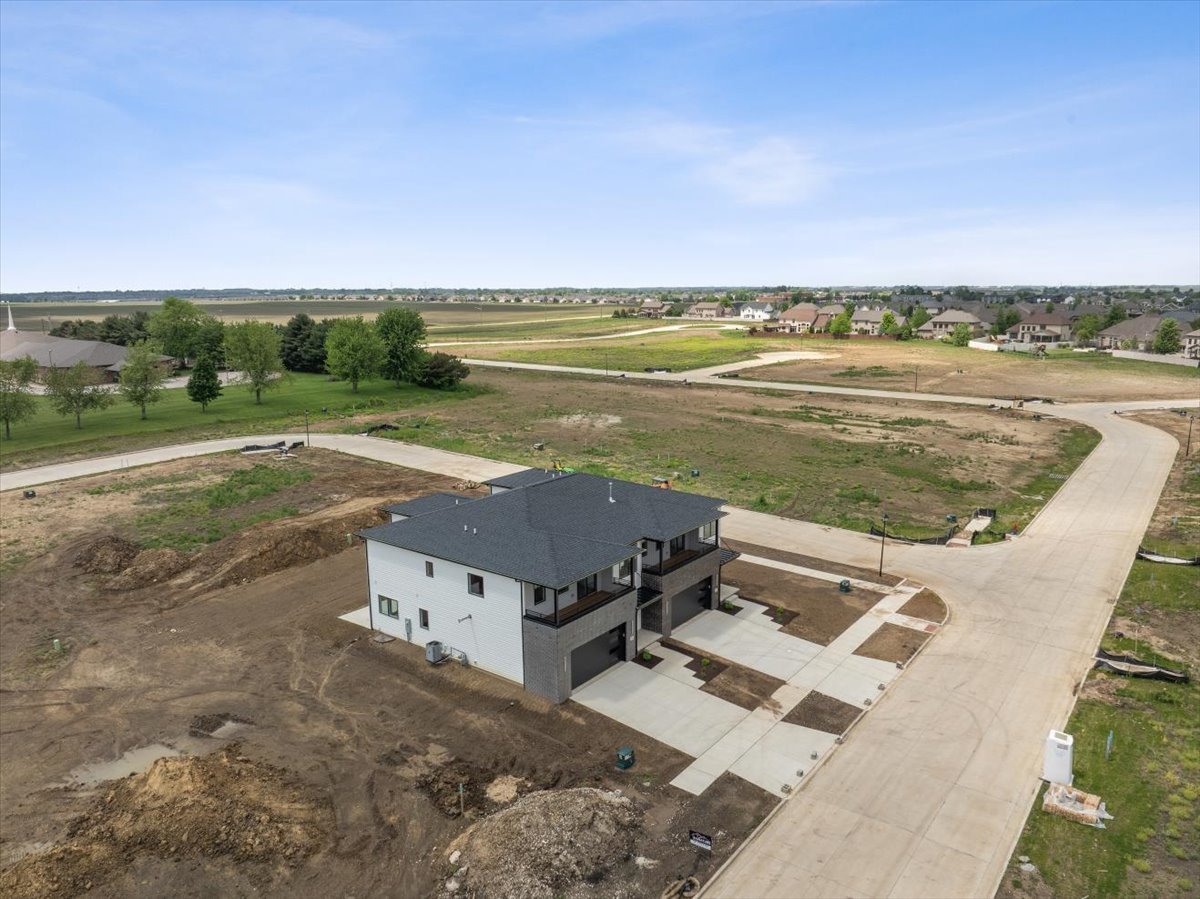 Photo 53 of 64 of 385 Larkspur Lane townhome