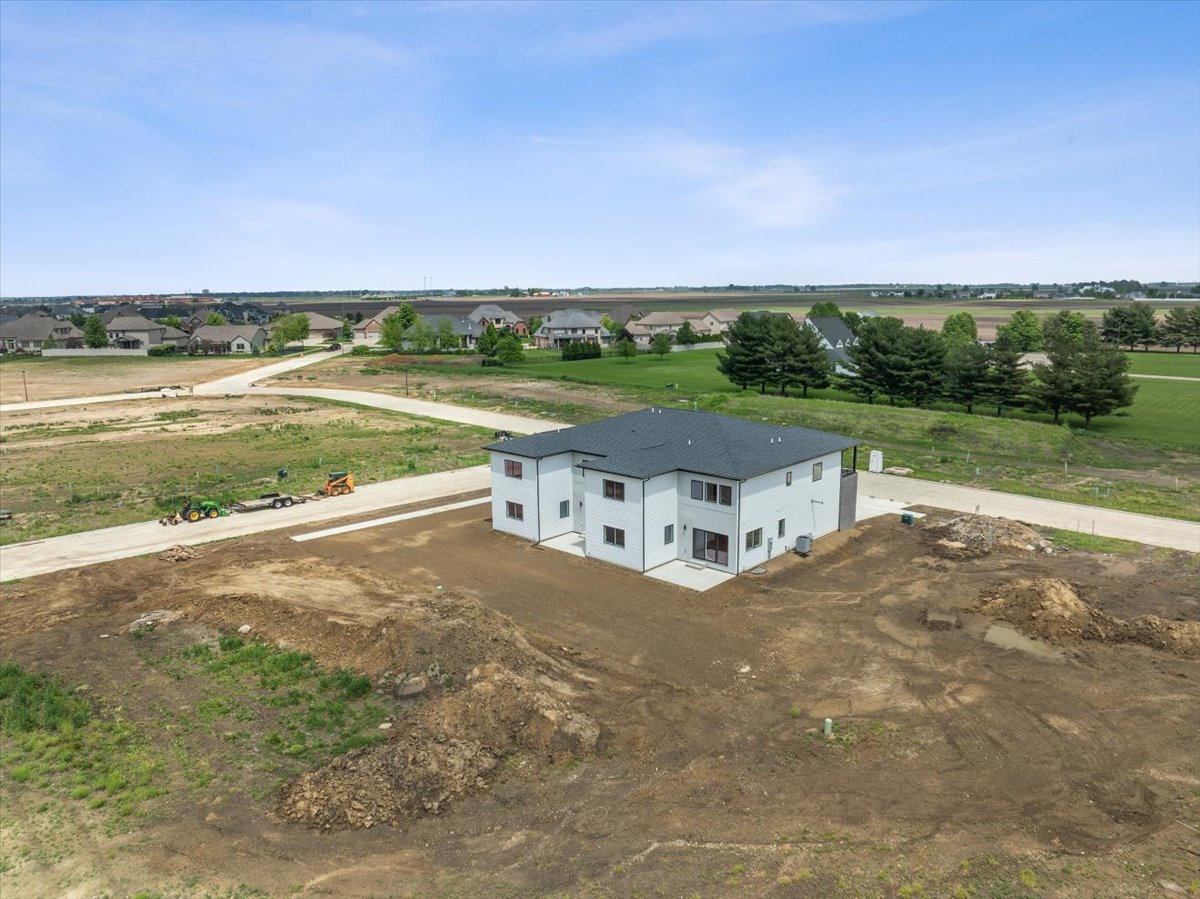 Photo 55 of 64 of 385 Larkspur Lane townhome