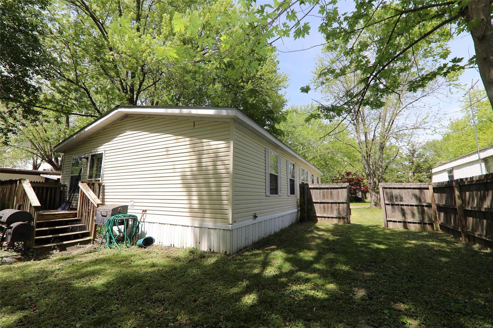 Photo 19 of 20 of 217 Ellen Lane mobile home