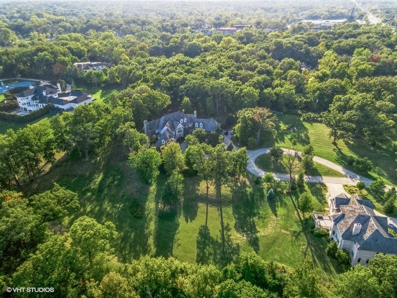 Photo 6 of 17 of 115 Oak Brook Road house