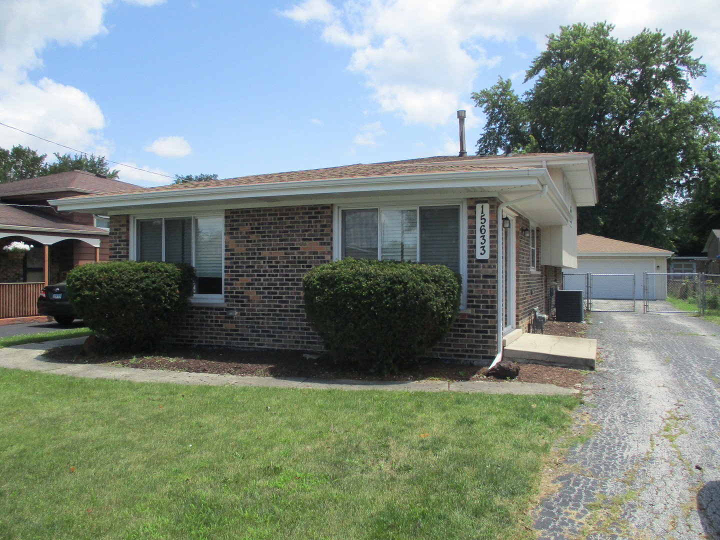 Photo 2 of 6 of 15633 Waverly Avenue house