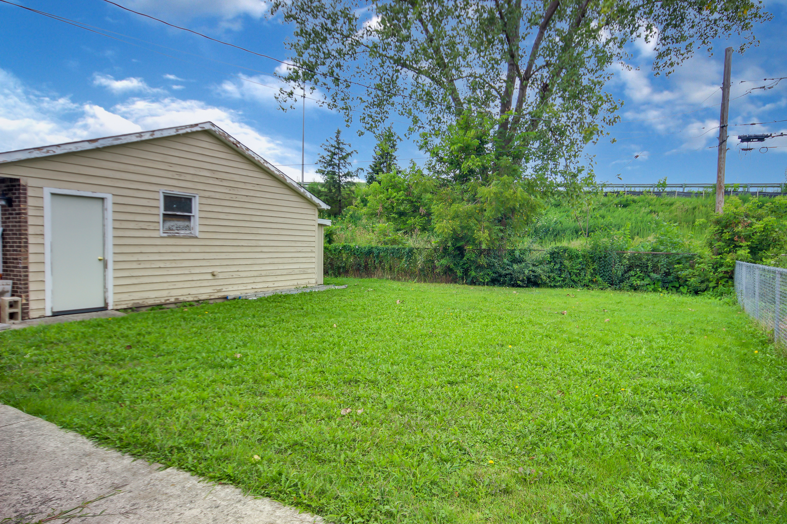 Photo 15 of 18 of 7120 W 96th Street house