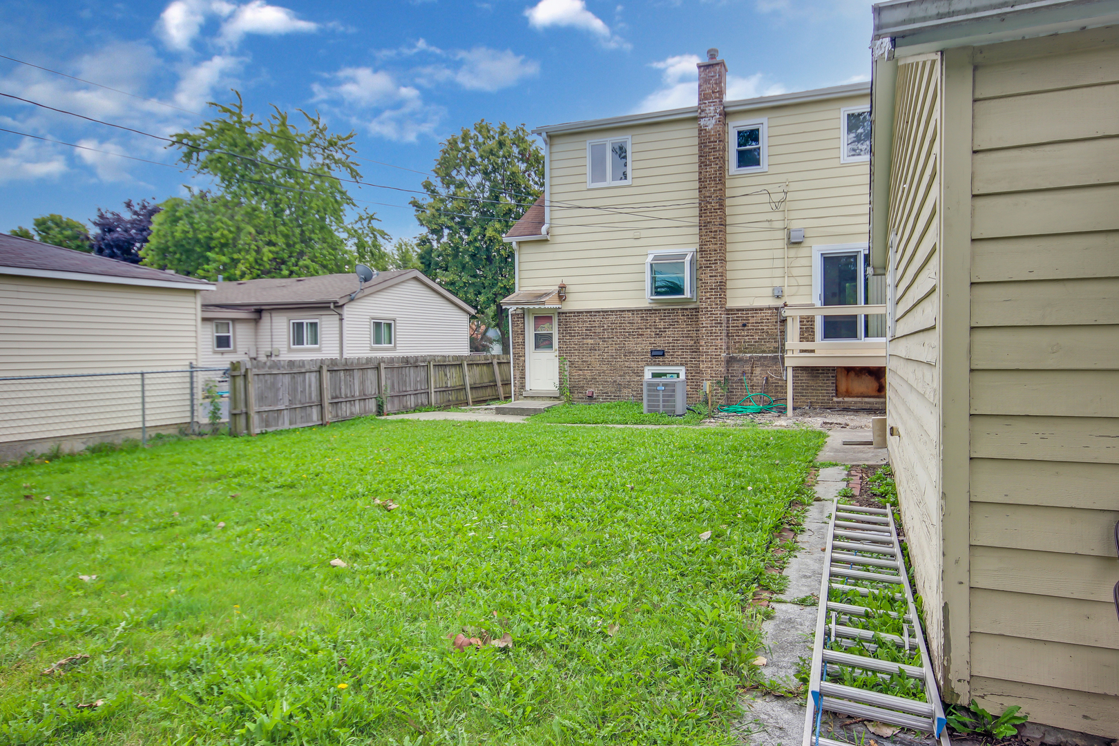 Photo 16 of 18 of 7120 W 96th Street house