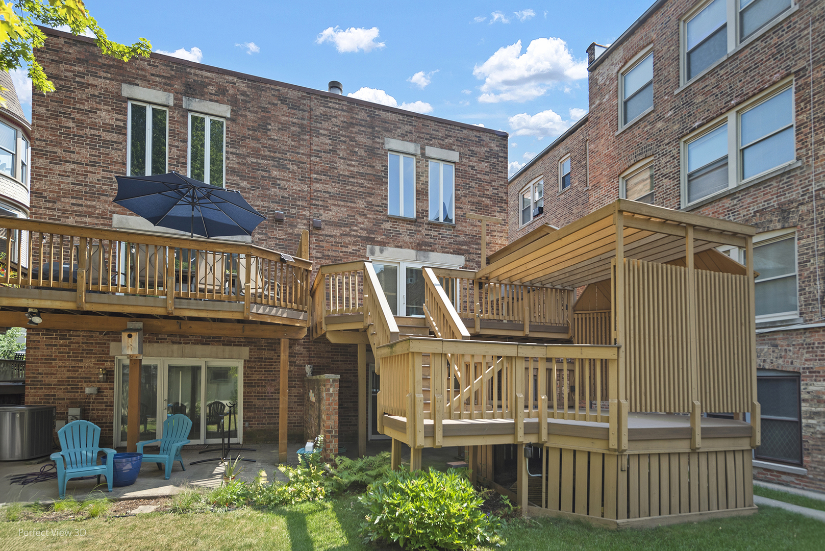 Photo 20 of 23 of 331 S Grove Avenue townhome