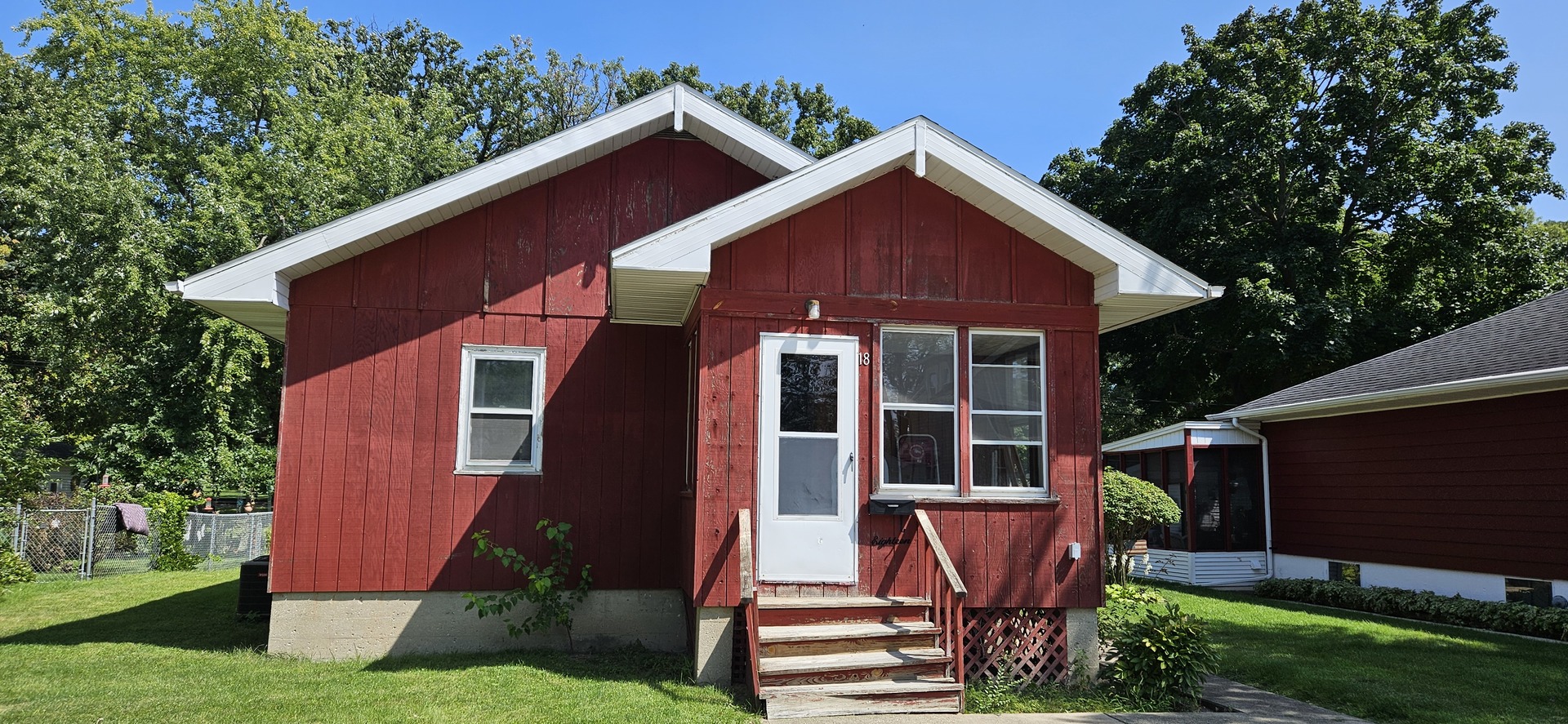 Photo 1 of 29 of 18 Lehigh Avenue house