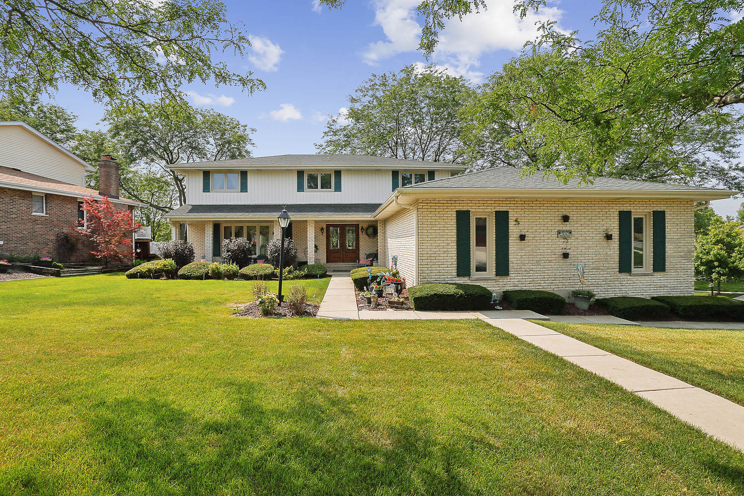 Photo 1 of 24 of 13721 S SANTA FE Trail house