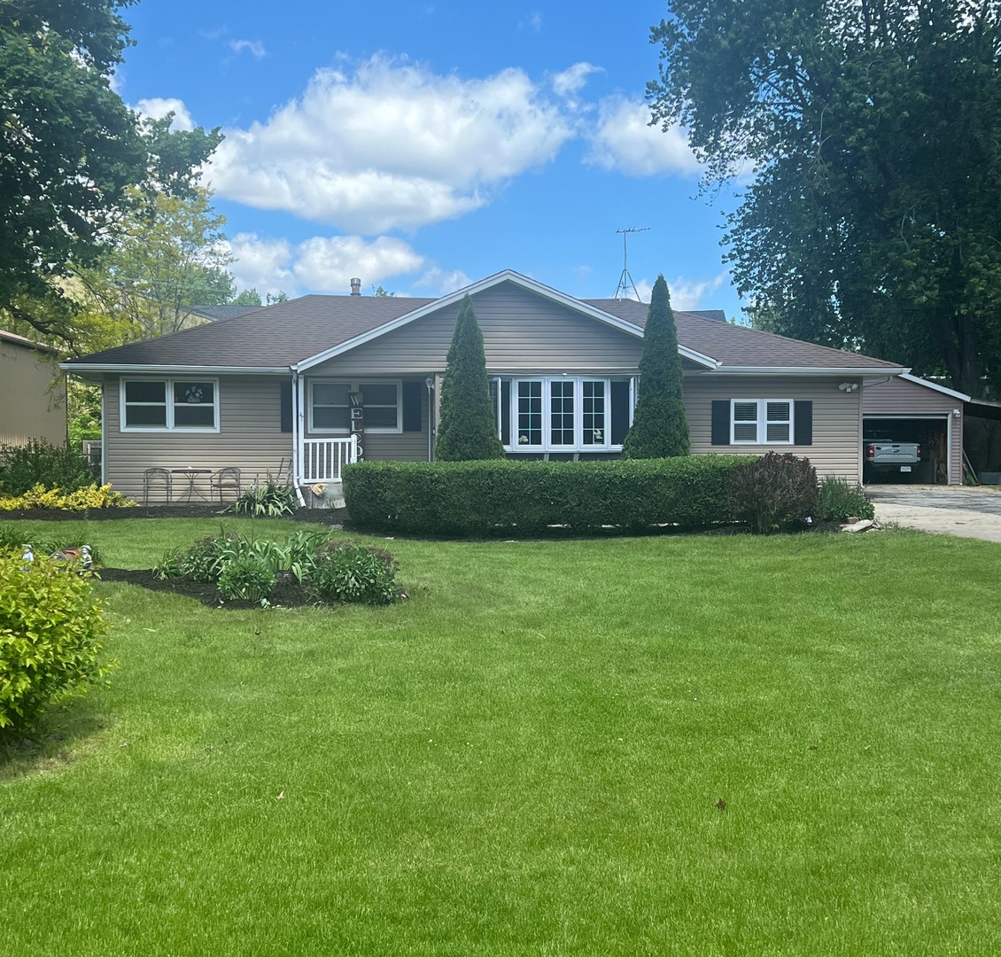 Photo 1 of 6 of 47 E Pleasantview Drive house