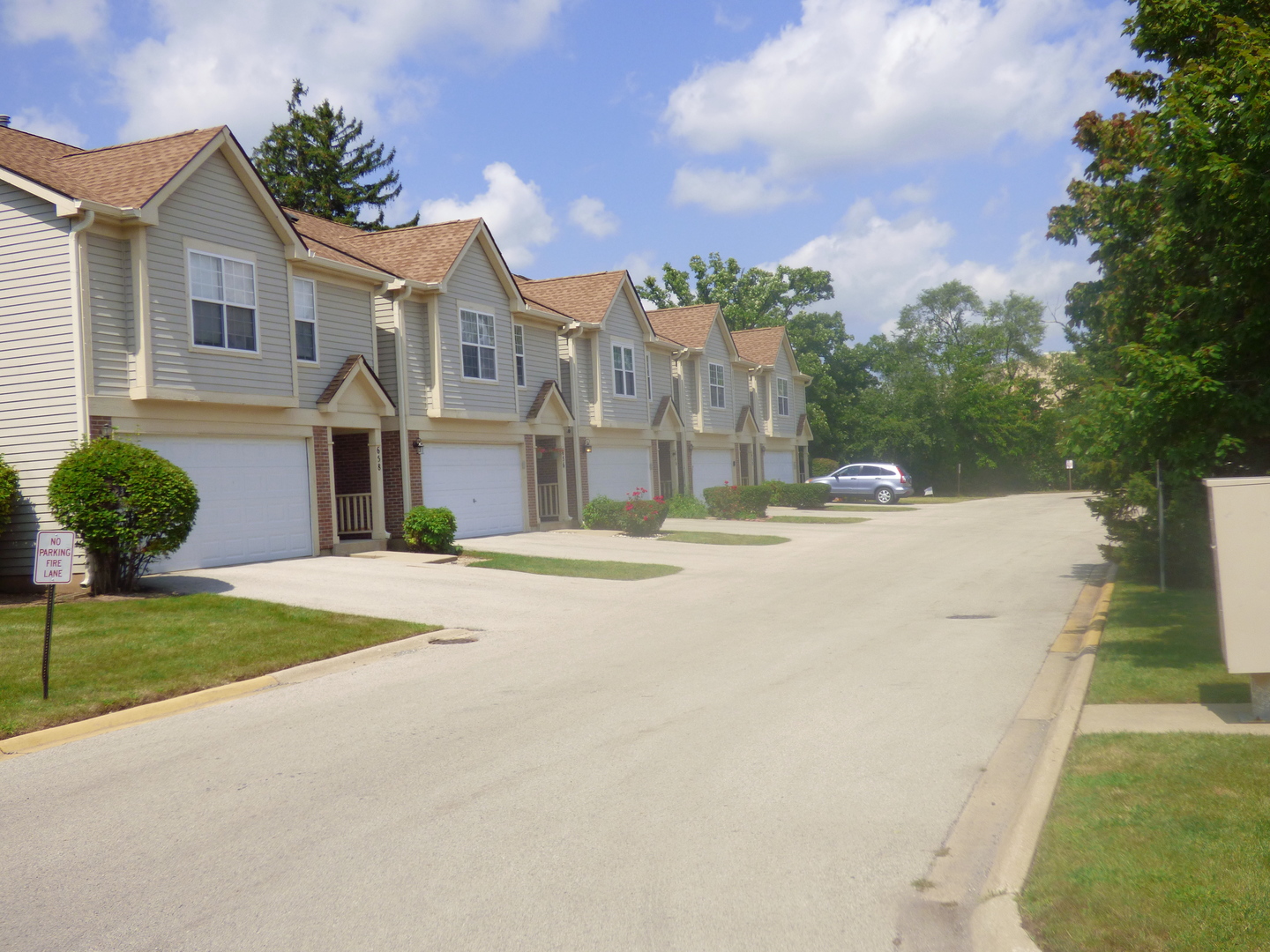 Photo 20 of 21 of 652 Whispering Oaks Court townhome