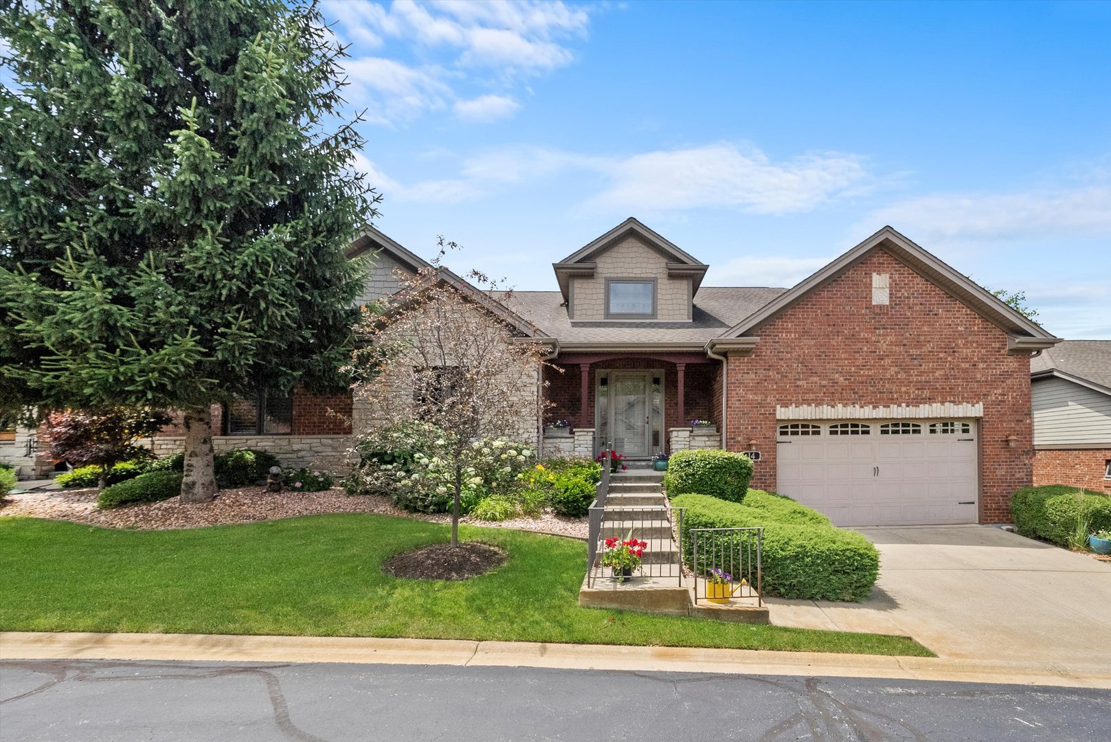 Photo 4 of 46 of 14 Turnberry Drive townhome