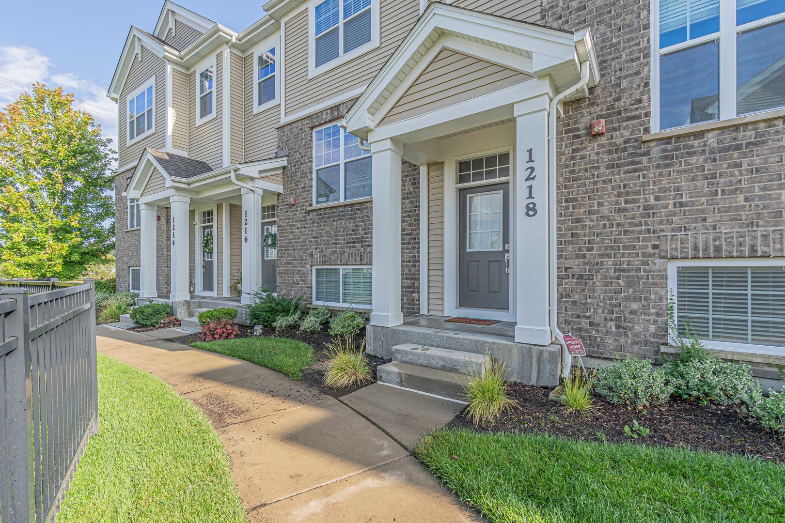 Photo 31 of 41 of 1218 Elm Street townhome