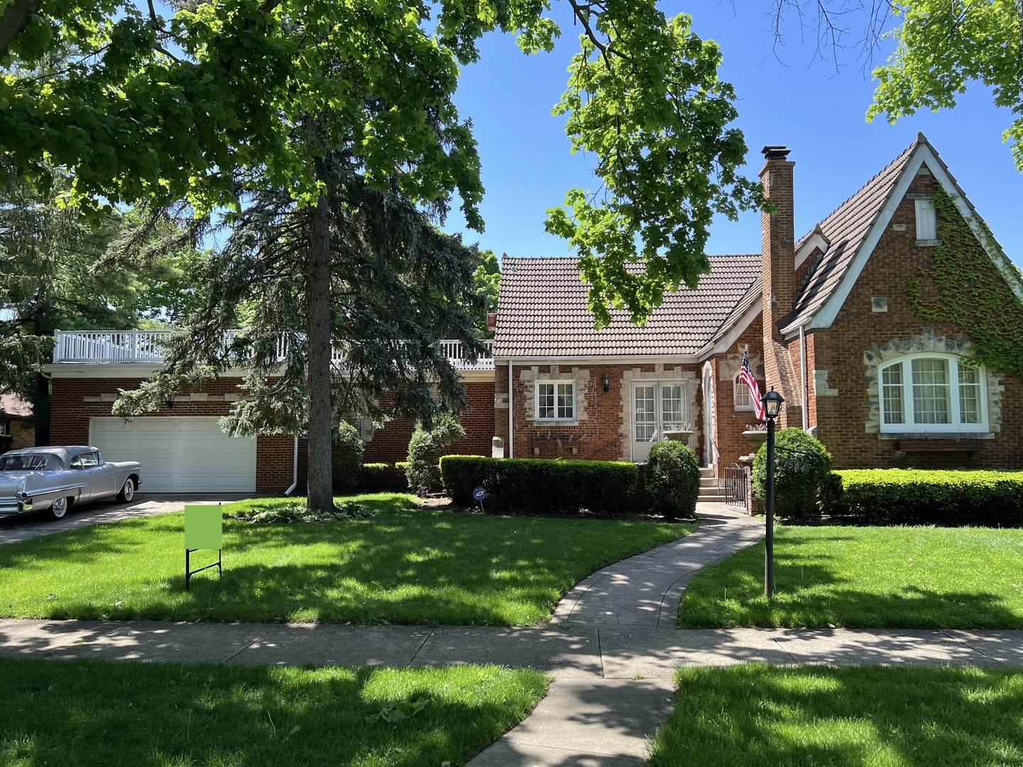 Photo 1 of 21 of 1504 S Crescent Avenue house