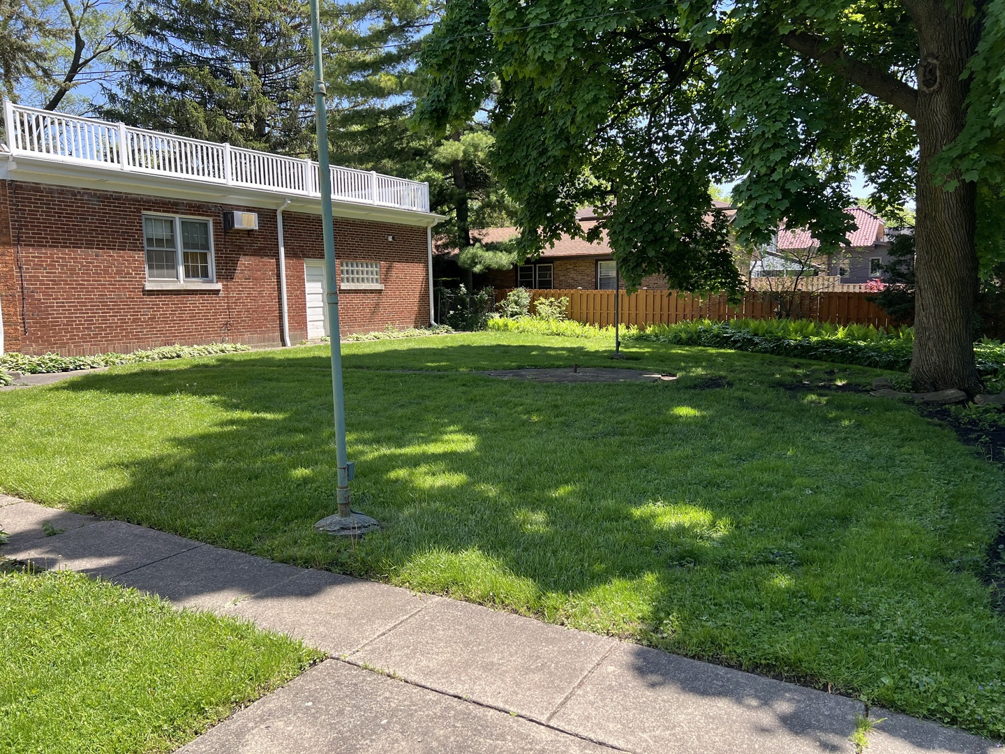 Photo 3 of 21 of 1504 S Crescent Avenue house