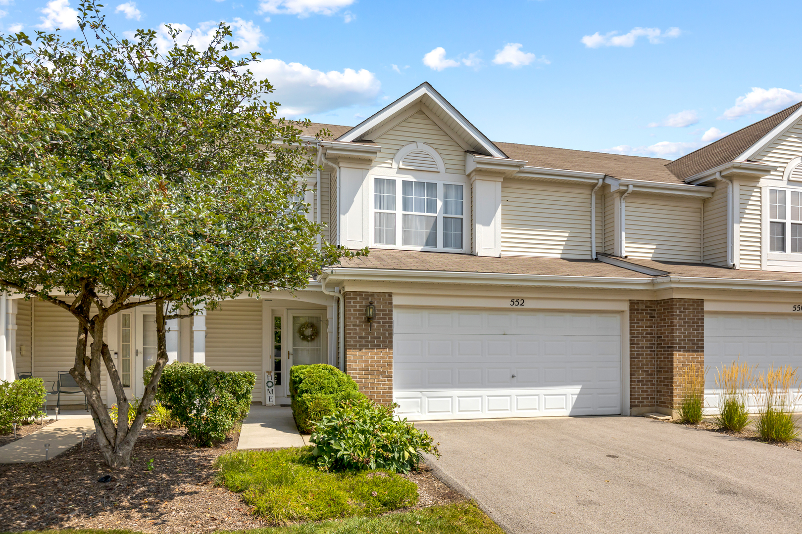 Photo 1 of 23 of 552 Yorkshire Lane townhome