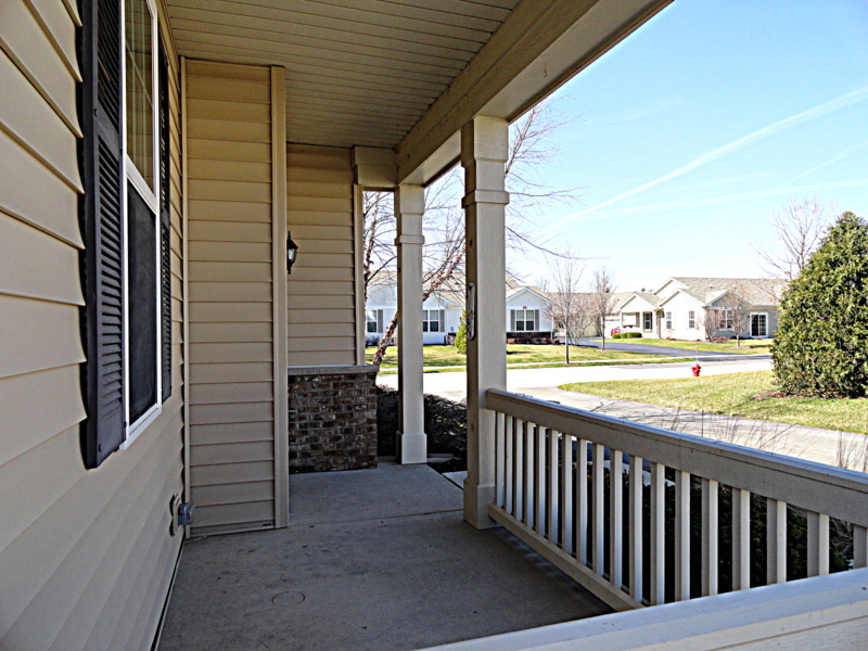 Photo 3 of 39 of 1665 HANNAH Lane 1665 townhome