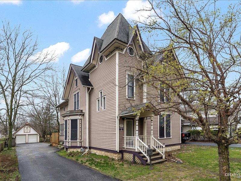 Photo 1 of 25 of 23835 W Lockport Street house