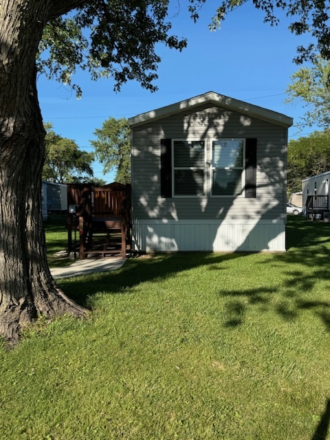 Photo 3 of 19 of 64 Baron Avenue mobile home