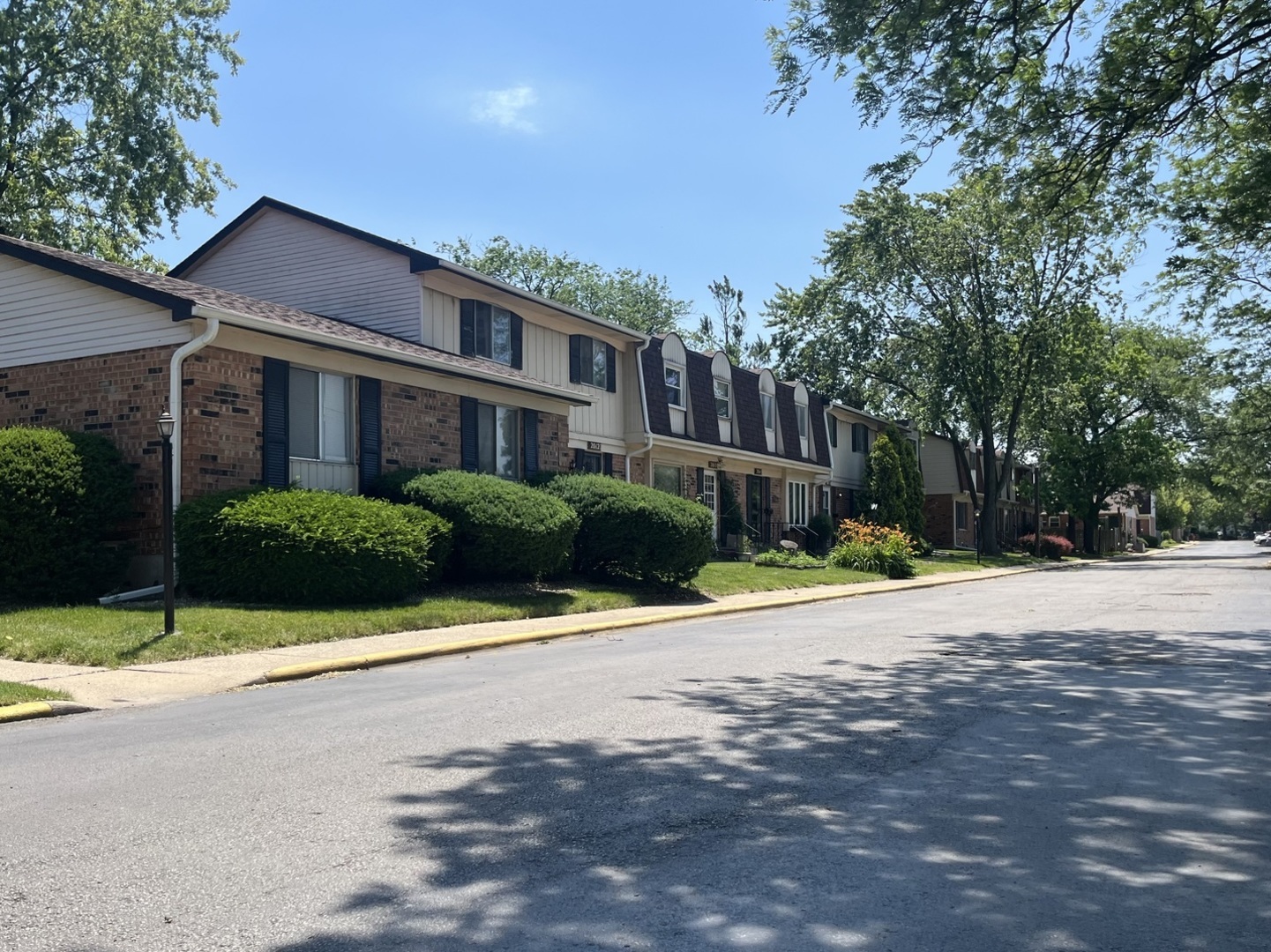 Photo 2 of 15 of 3085 Saint Ives Lane townhome