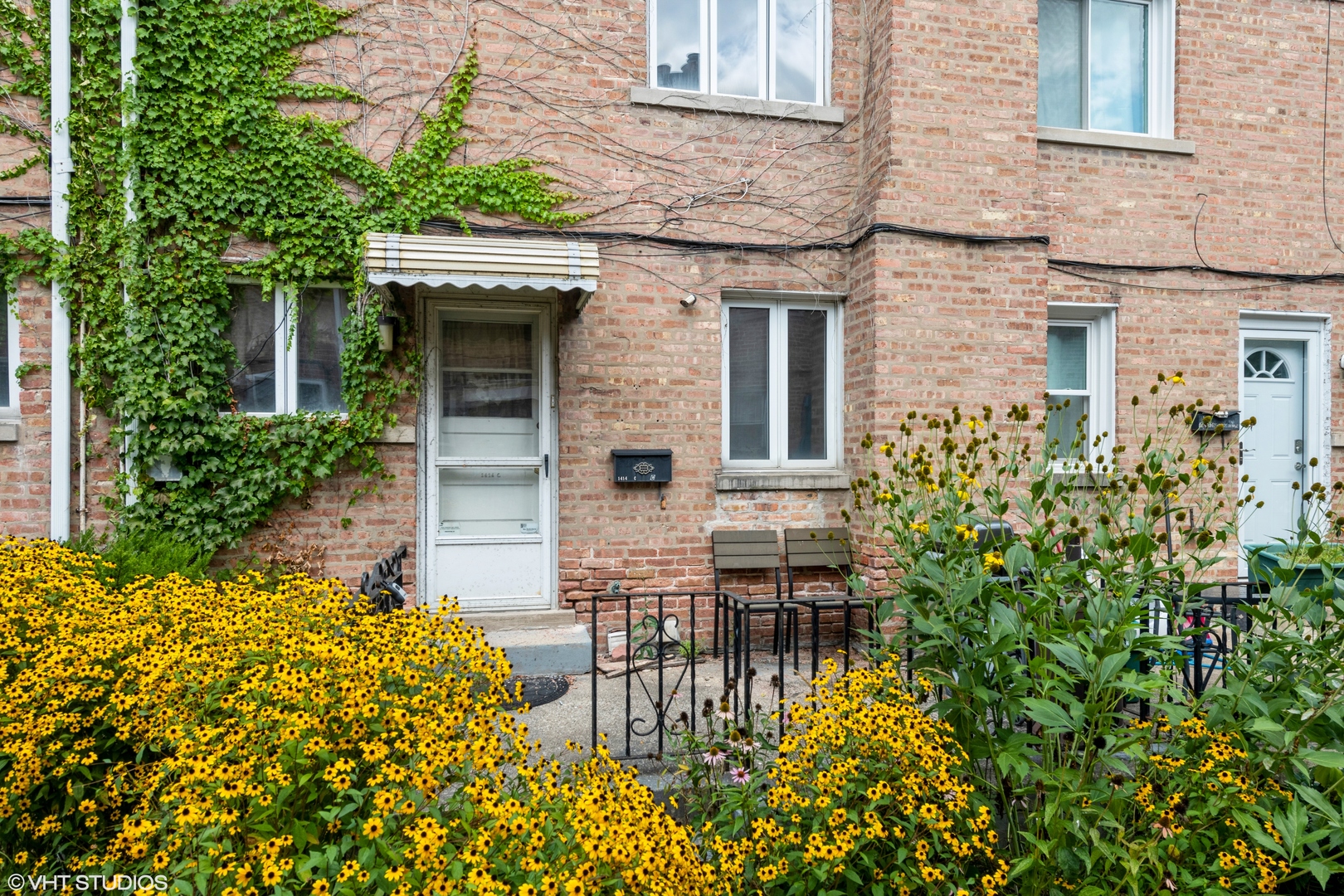 Photo 11 of 12 of 1414 N Harlem Avenue C townhome